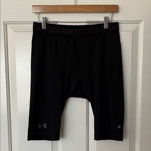 Under Armour HeatGear Rush 2.0 Long Shorts Compression Size L in Black Color